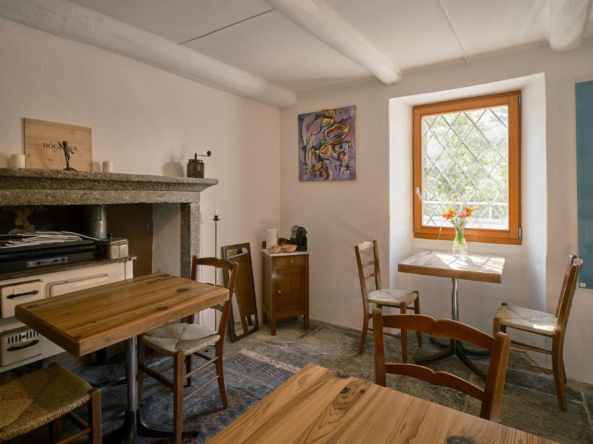 Osteria Gruetli Con Alloggio Borgnone Eksteriør bilde